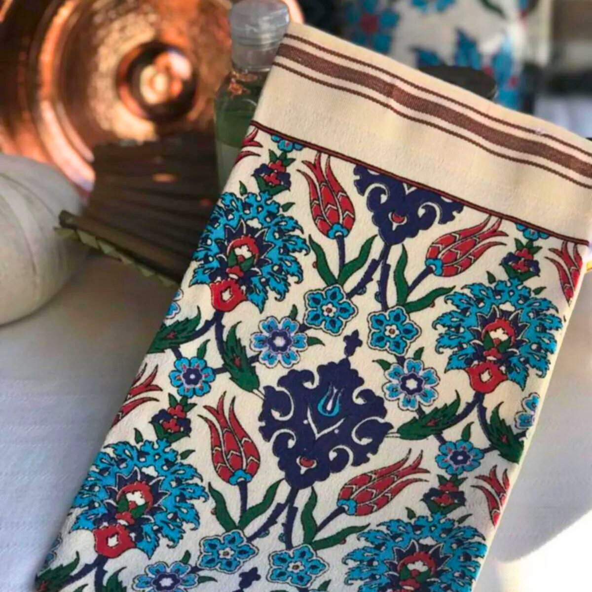 CARNATION Turkish Bath Mitt