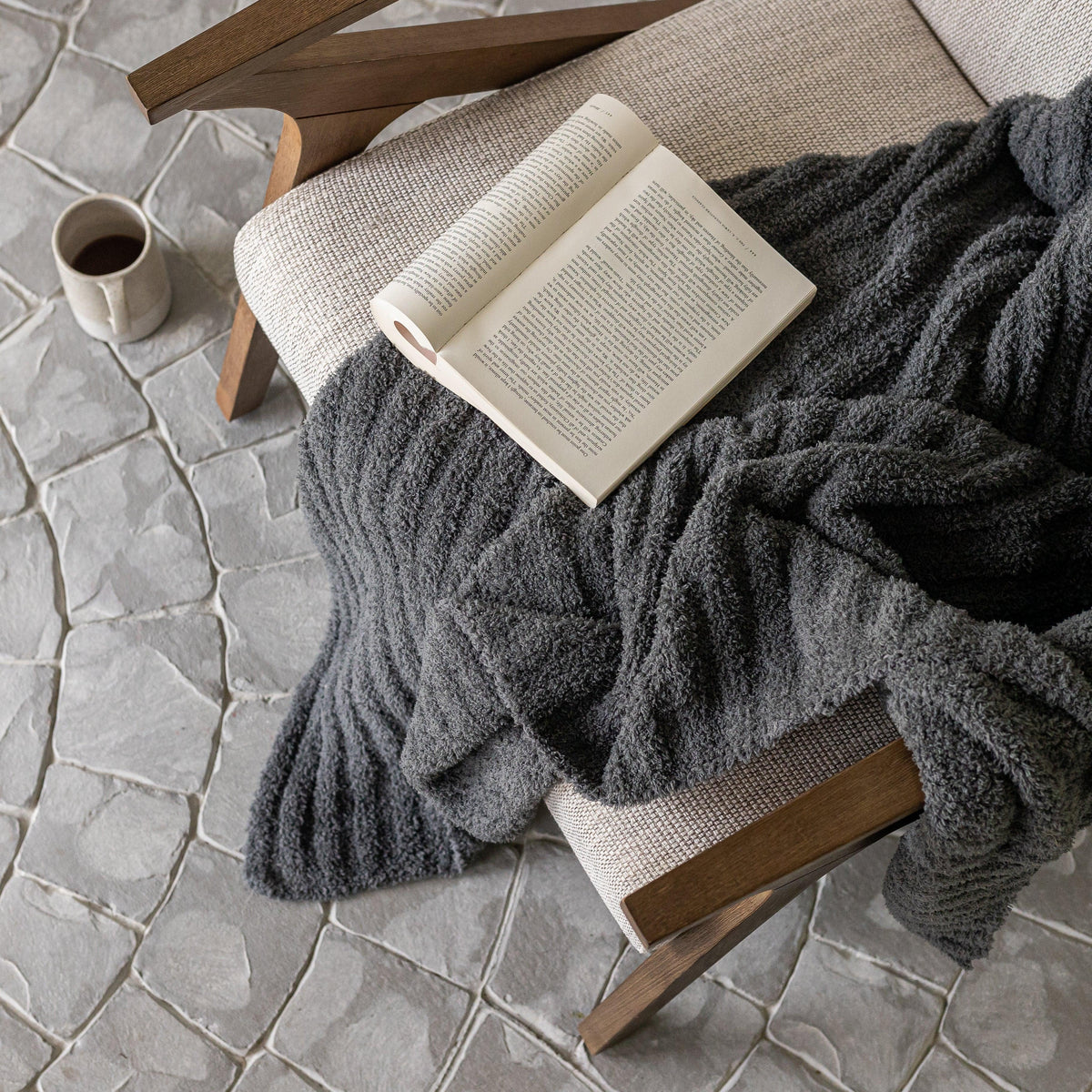Charcoal Ribbed Extended Throw