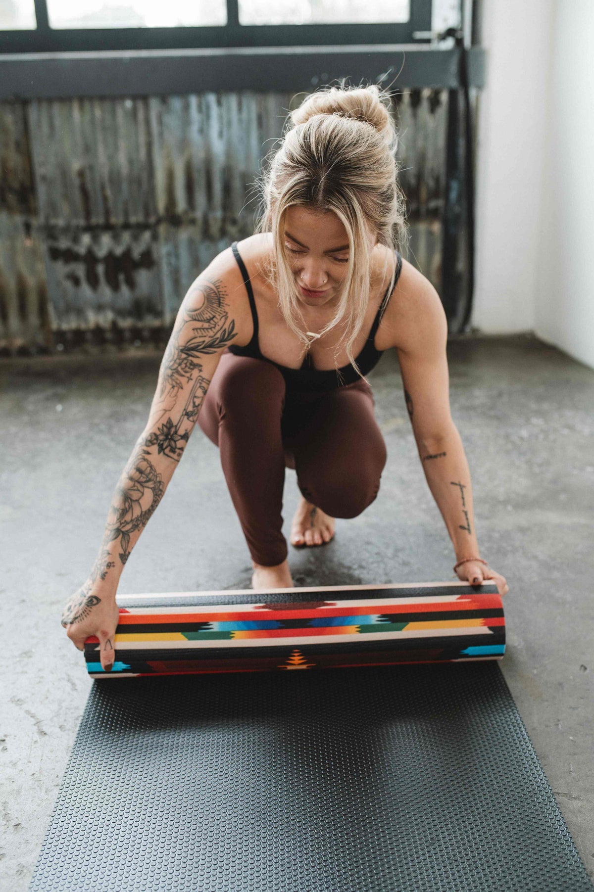 Fox Trail Yoga Mat – 6 mm Extra Thick, Double-Sided Non-Slip, Eco-Friendly PER with Multi-Color Striped Design | Yune Yoga-4