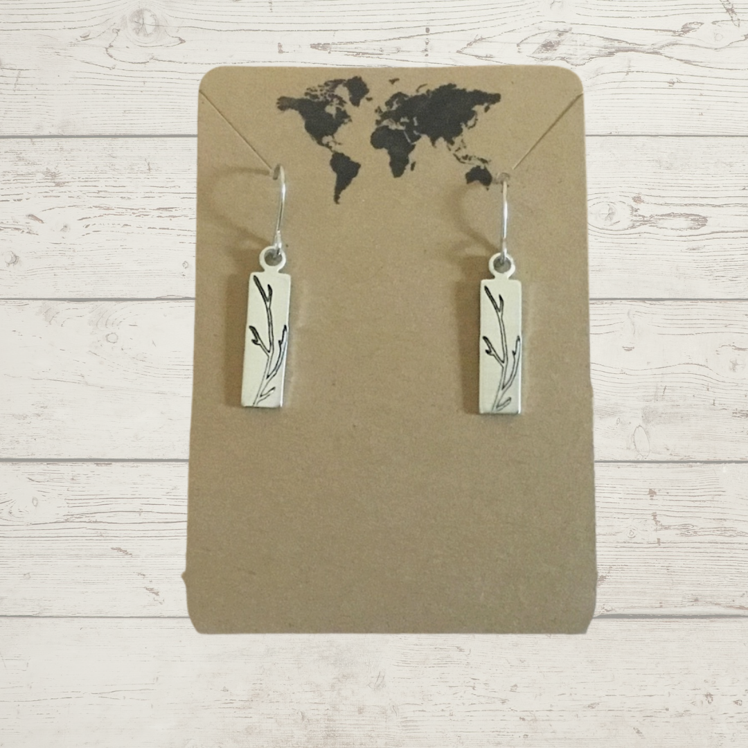Tree branch small rectangular earrings in silver color